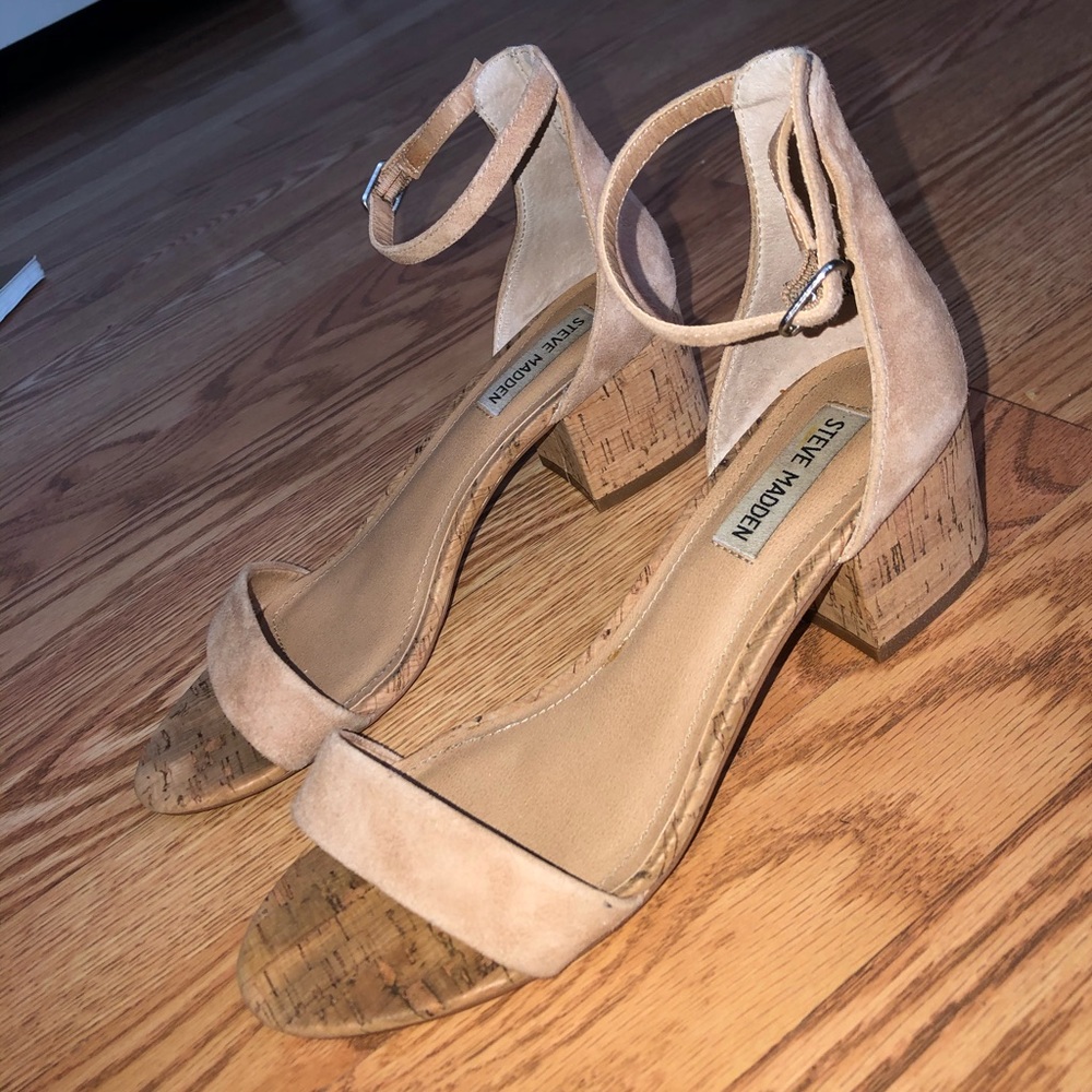 Tan Steve Madden sandals